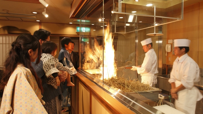 お部屋食確約！よさこい期間専用2024【事前カード決済限定】鰹の藁焼きタタキや土佐の珍味を味わう